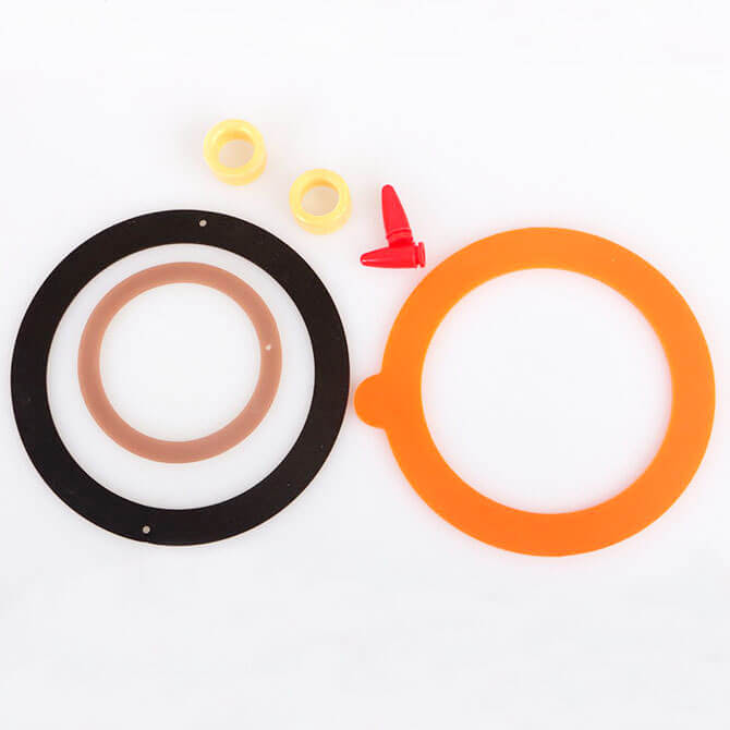 Various sizes and colors of food-grade molded silicone Gasket & Seal from Tenchy